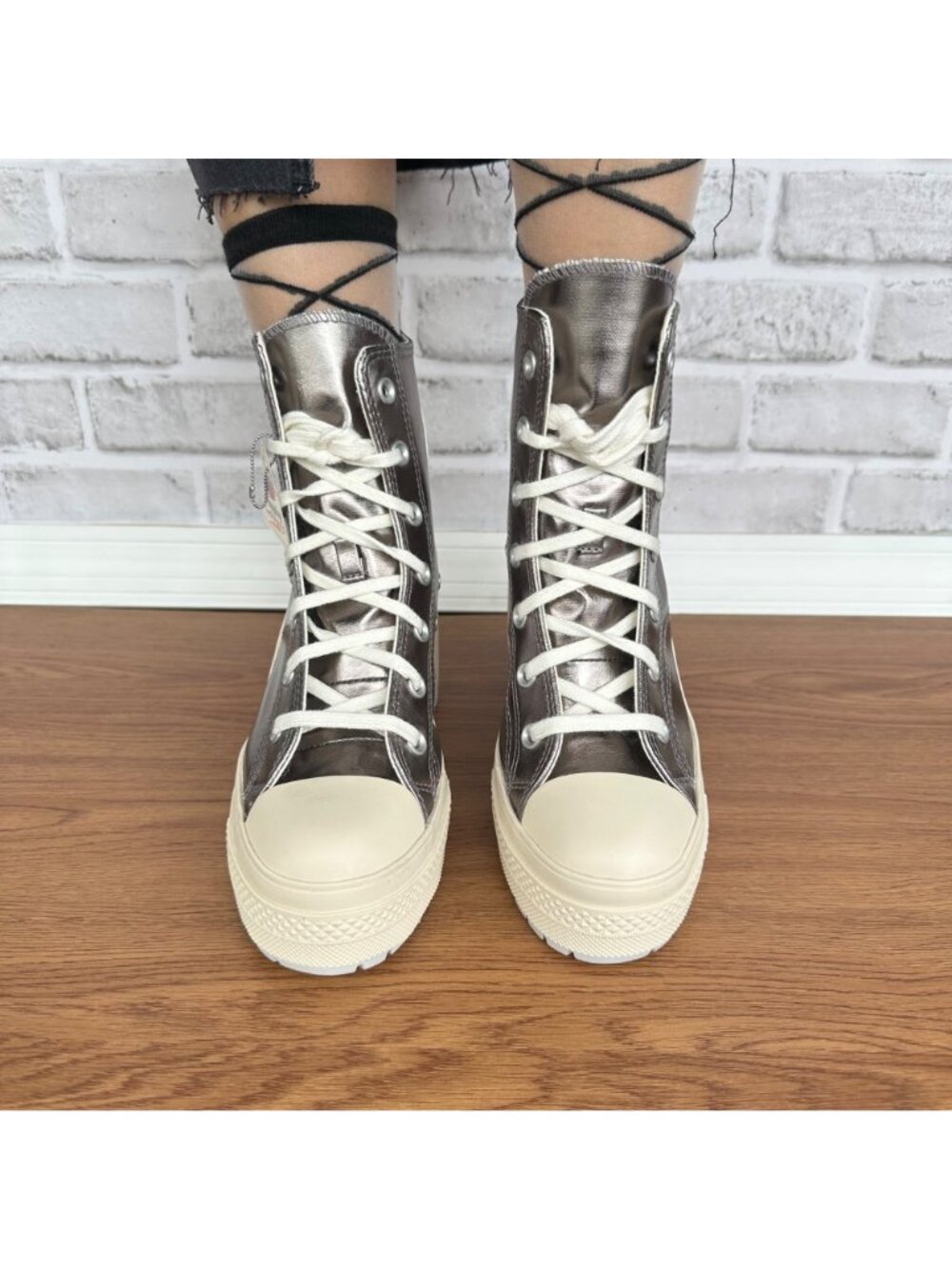 ⭐Converse Chuck 70 De Luxe Heel 7.5 Women Shoes Sneakers Metallic Silver A09896C - Picture 5 of 12